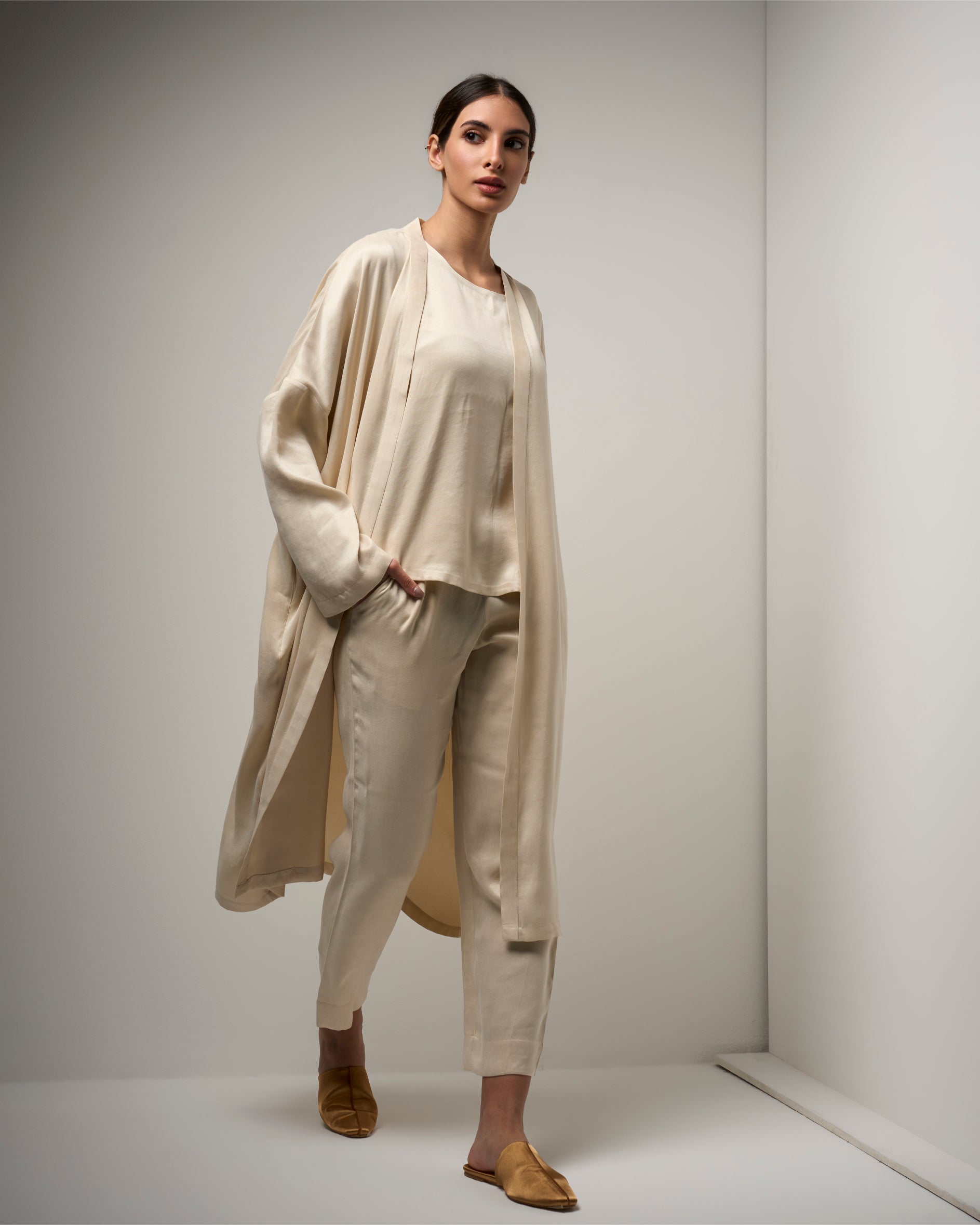 BEIGE 3-PIECE SET