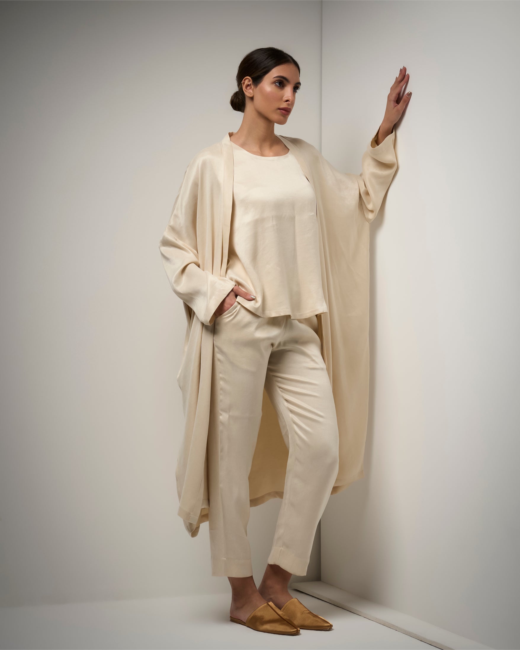 BEIGE 3-PIECE SET