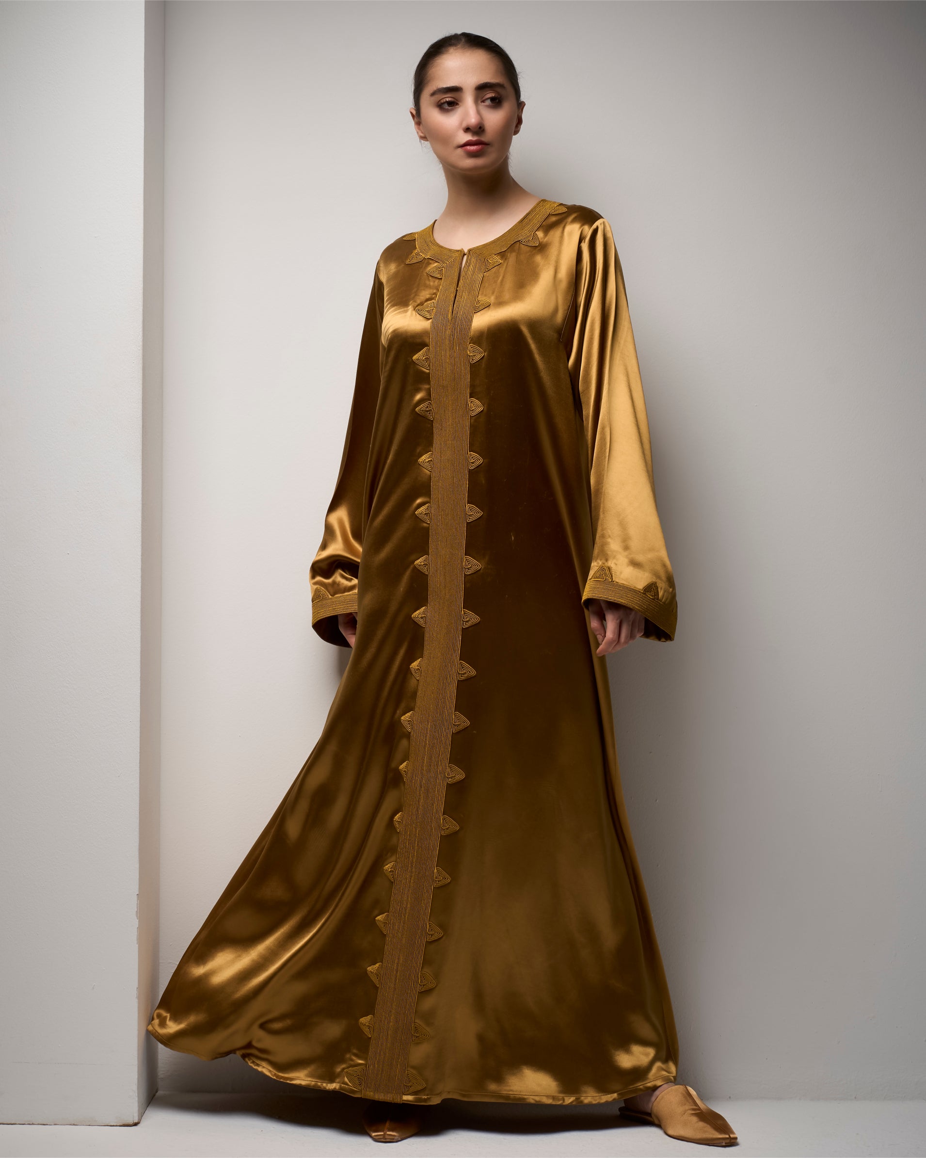 BRONZE CENTERED EMBROIDERED DRESS