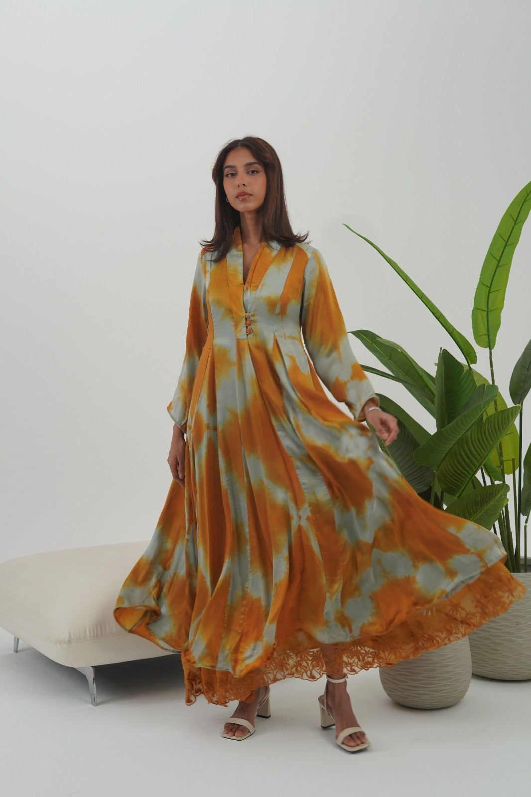 6 Curly Hem 21C SAHARA