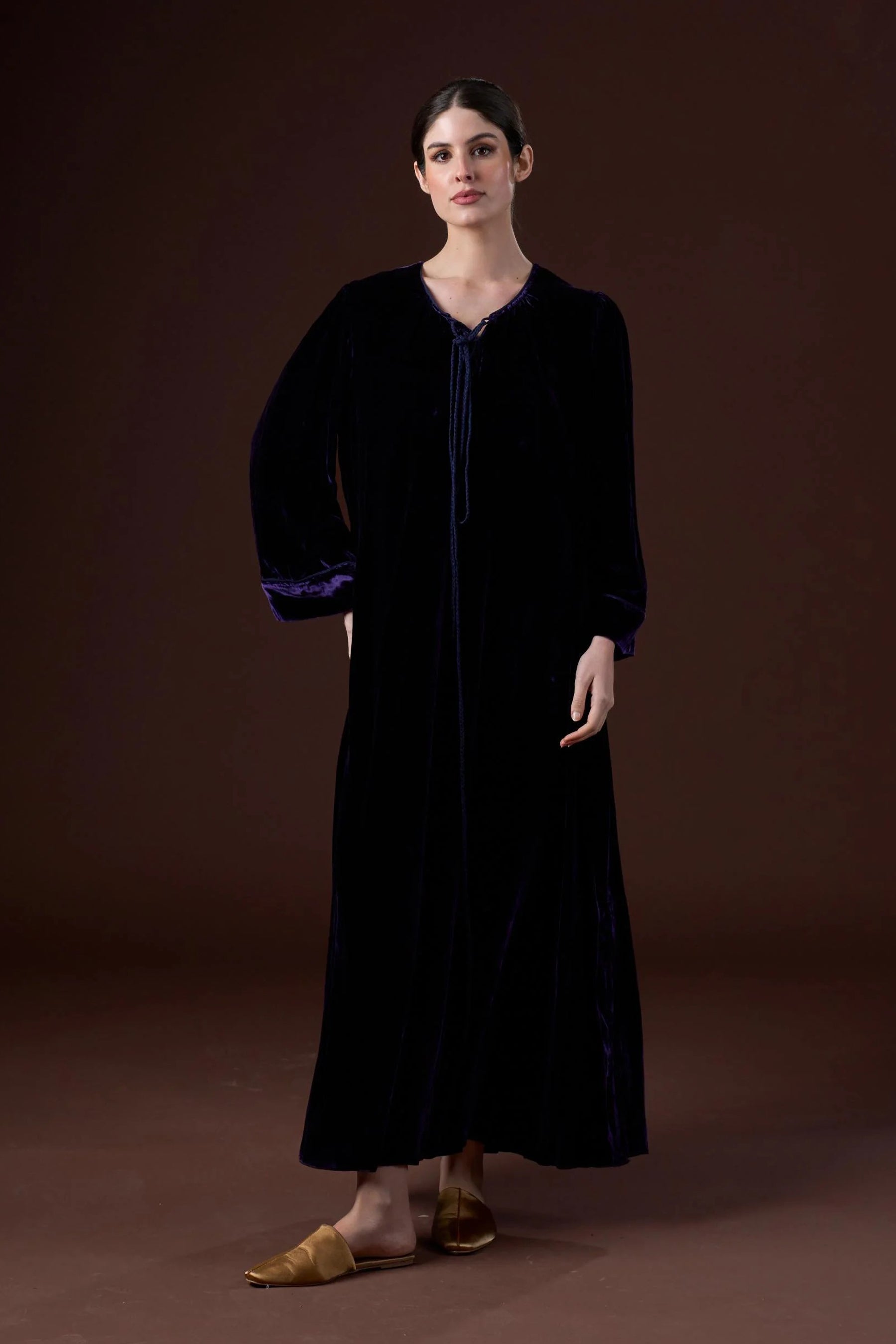 SILK VELVET BISHT WITH PIPING