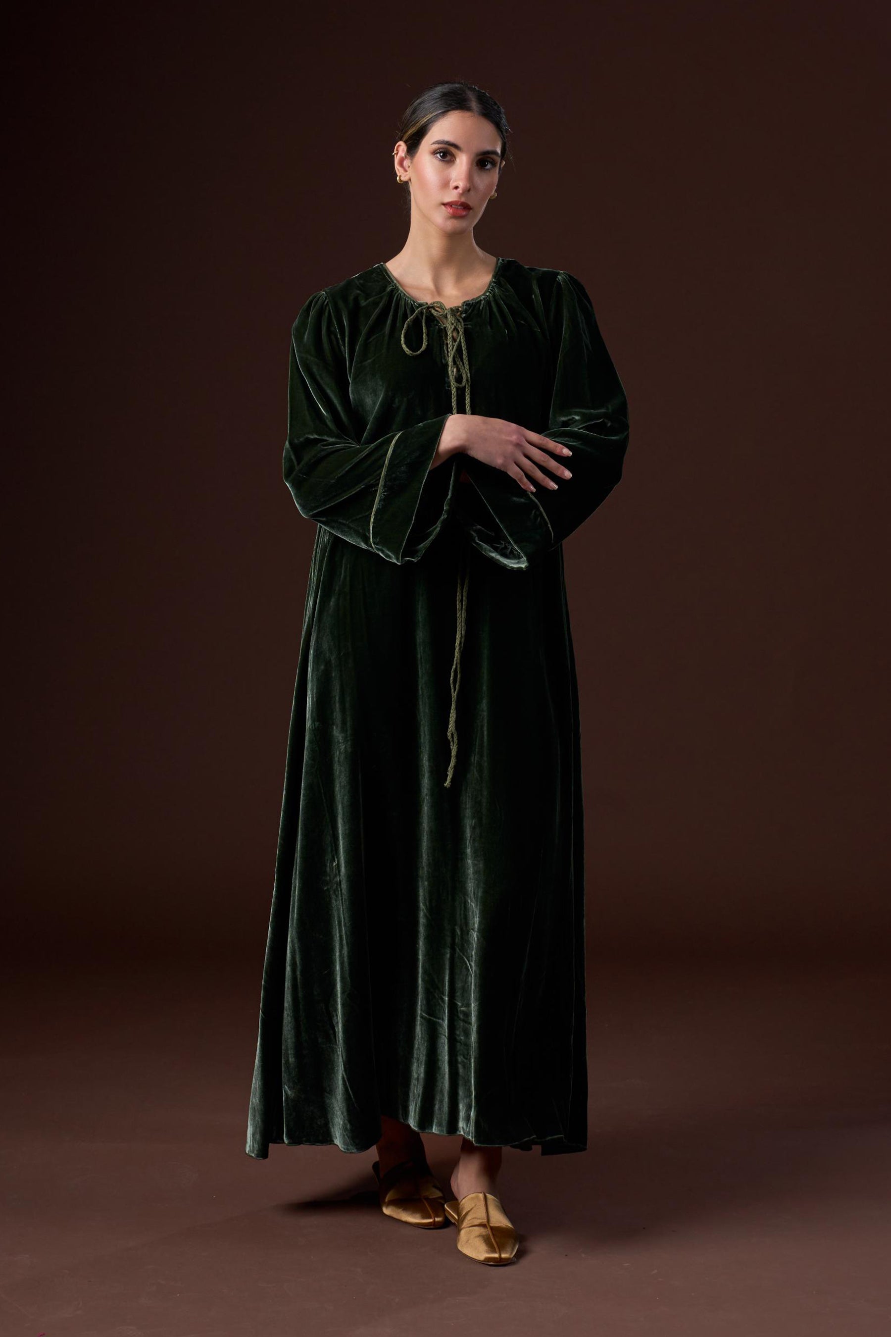 SILK VELVET BISHT WITH PIPING