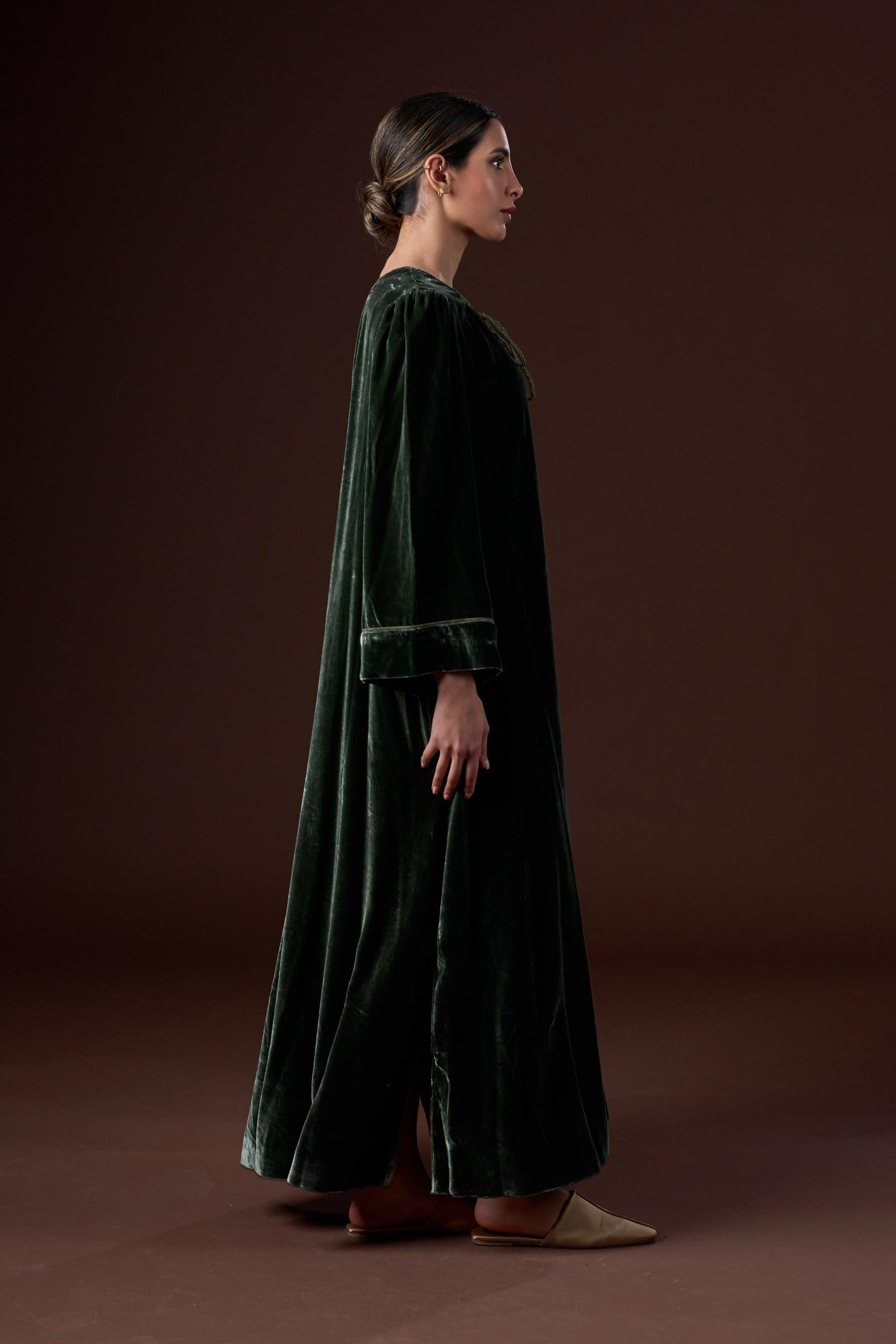 SILK VELVET BISHT WITH PIPING