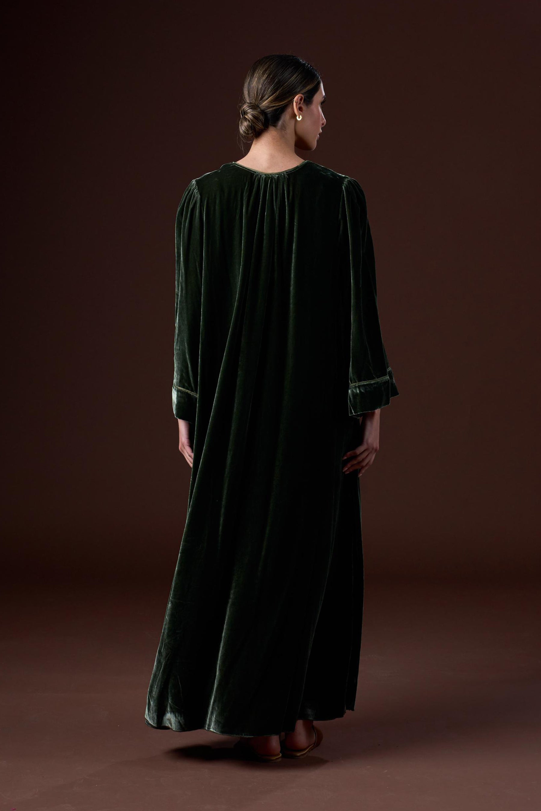 SILK VELVET BISHT WITH PIPING