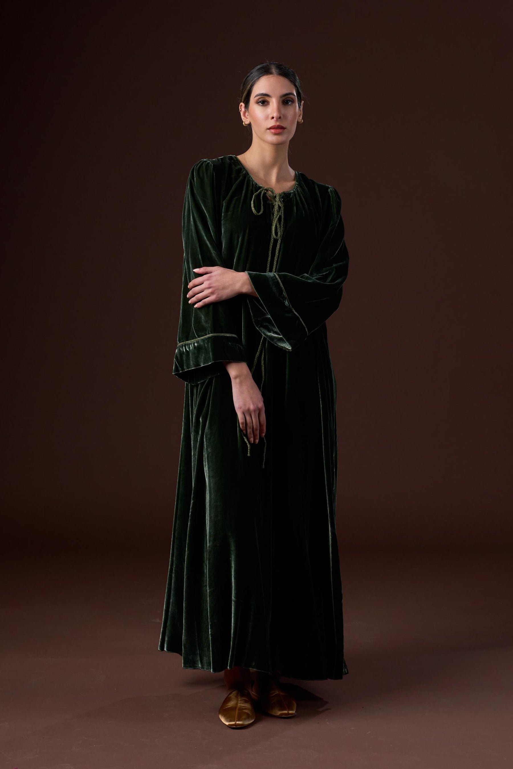 SILK VELVET BISHT WITH PIPING