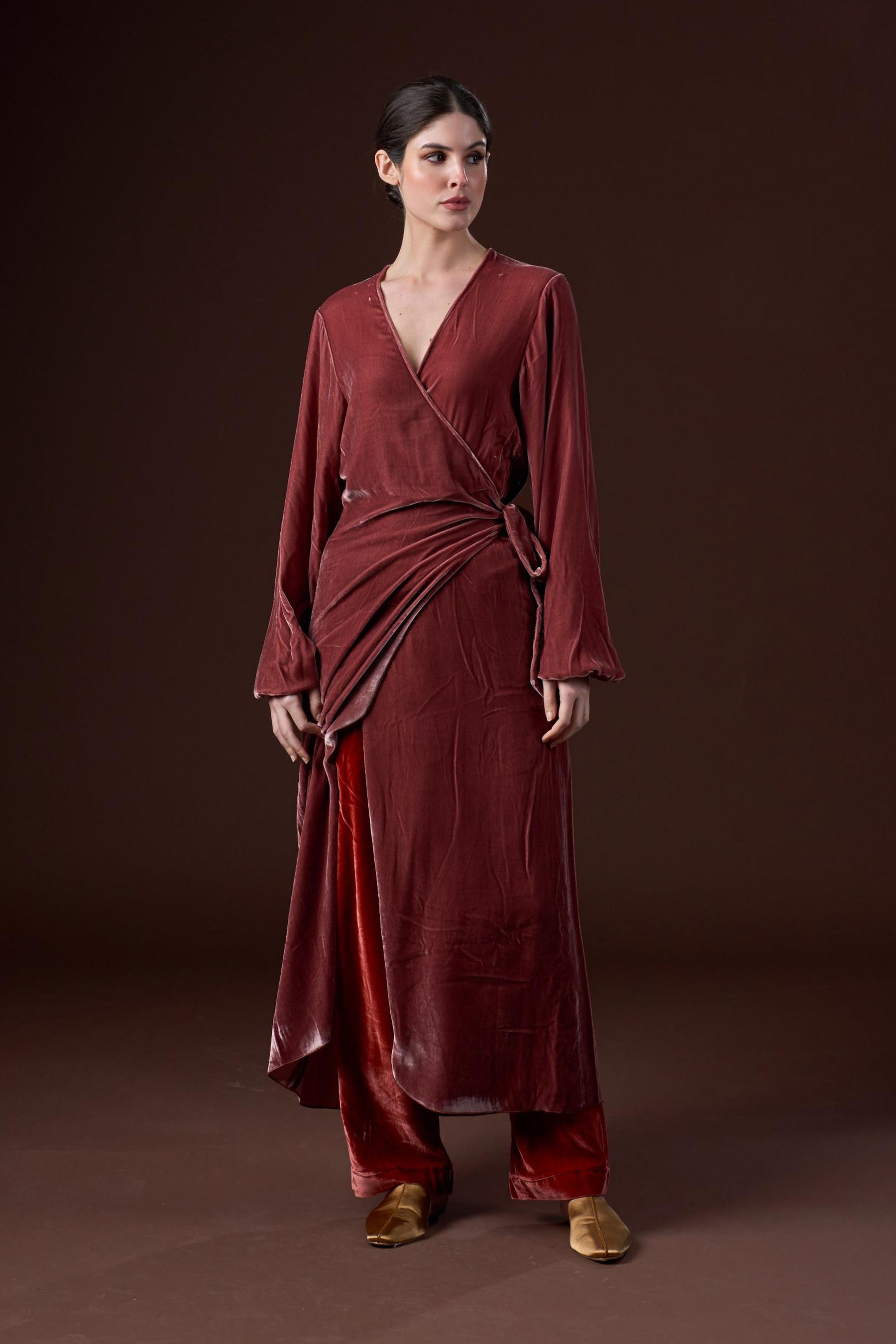 SILK VELVET BISHT WITH PANTS