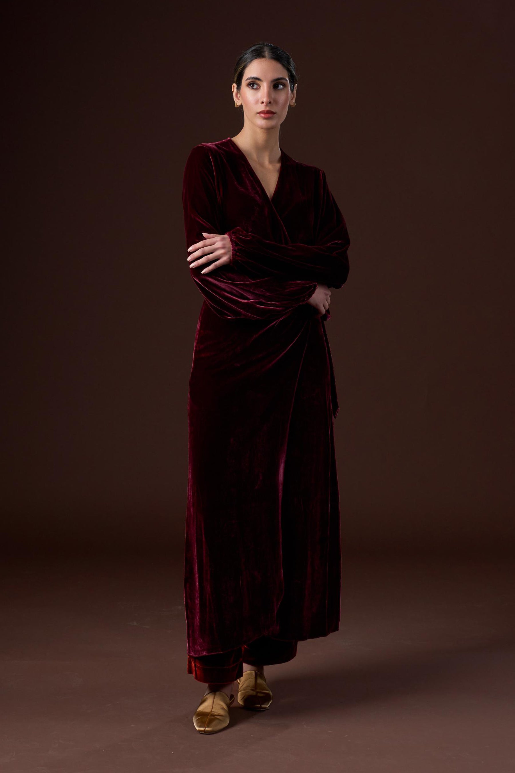 SILK VELVET BISHT WITH PANTS