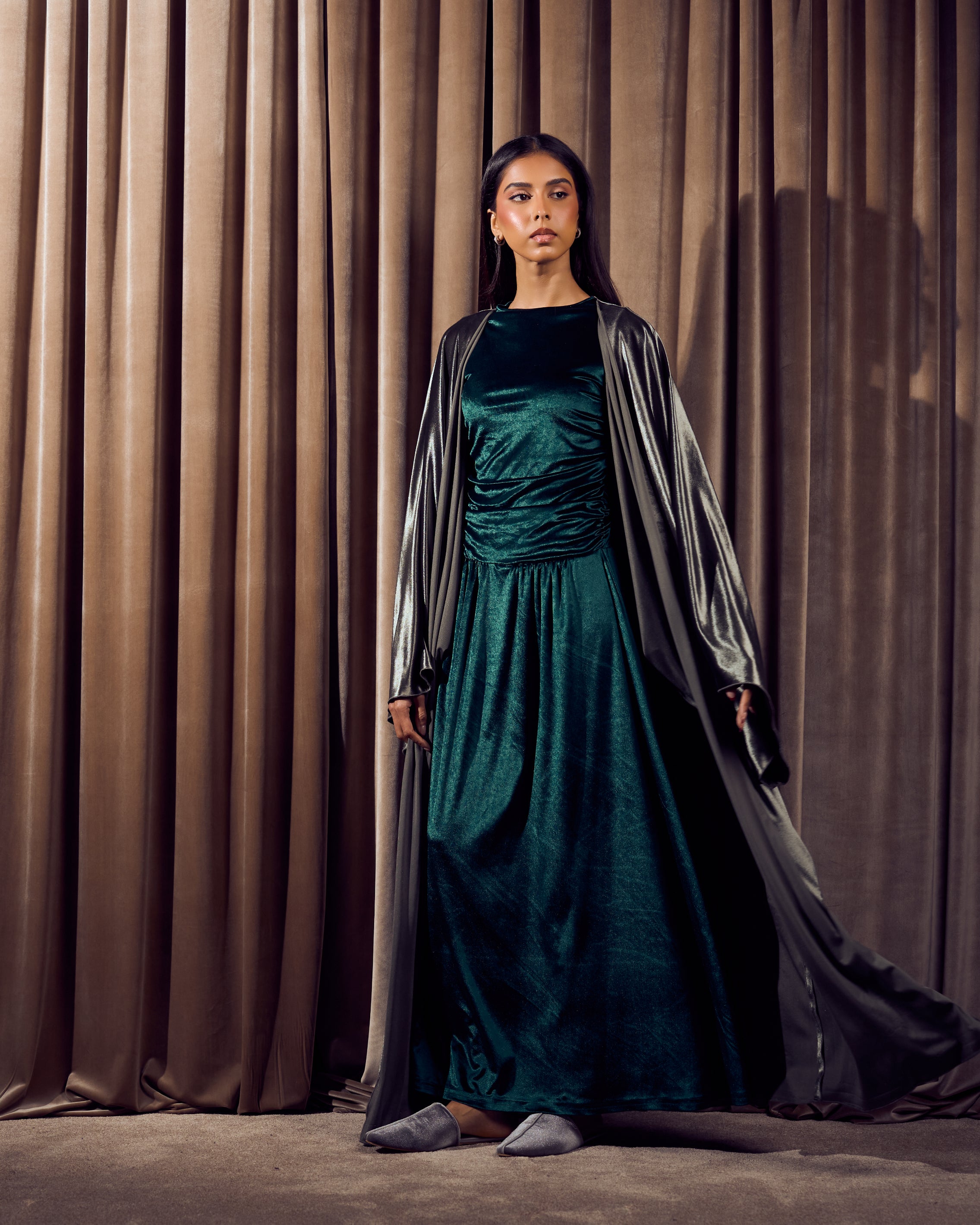 TIERED MAXI VELVET DRESS WITH BISHT