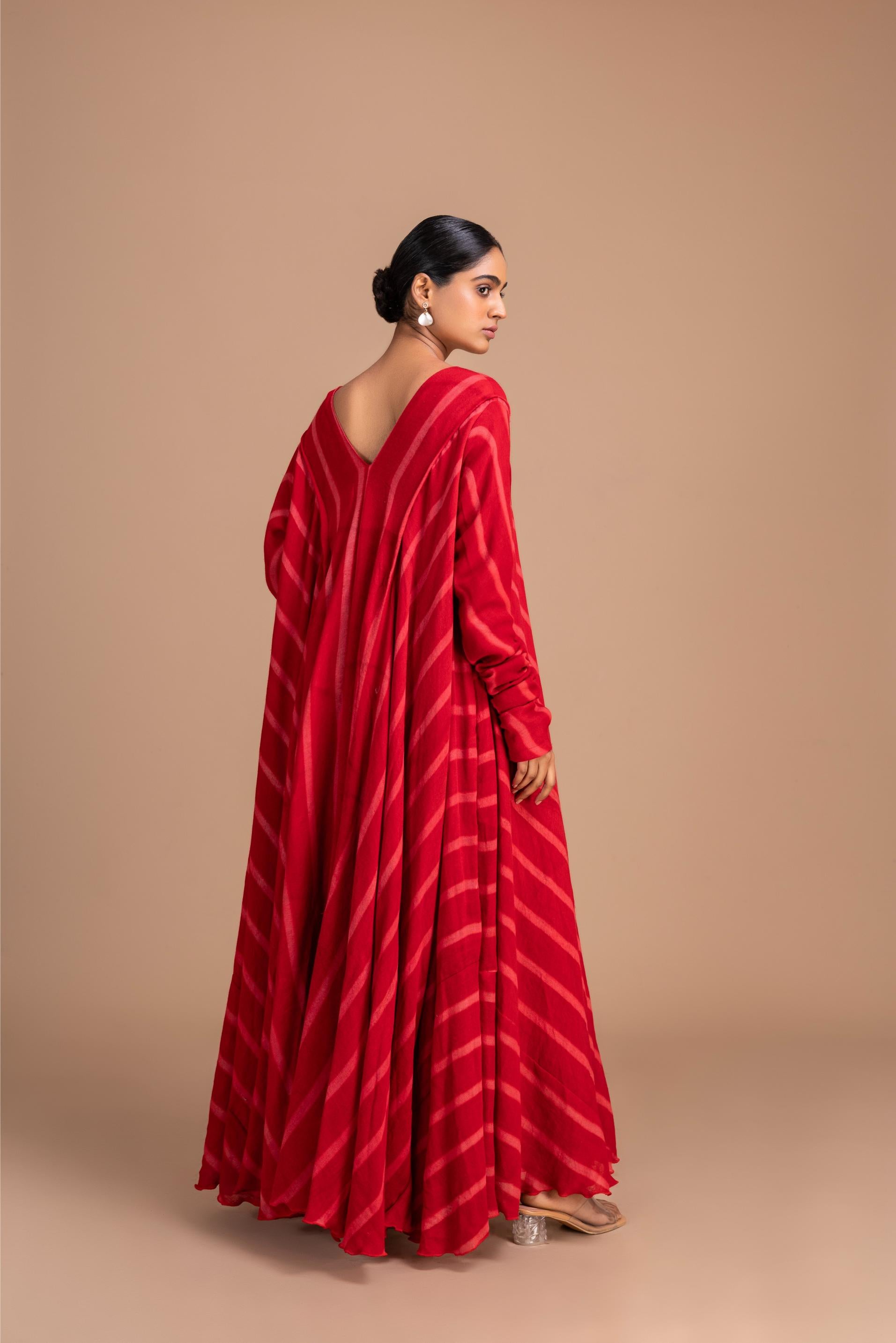 WOOL 1VNECK RED STRIPES PERSIAN