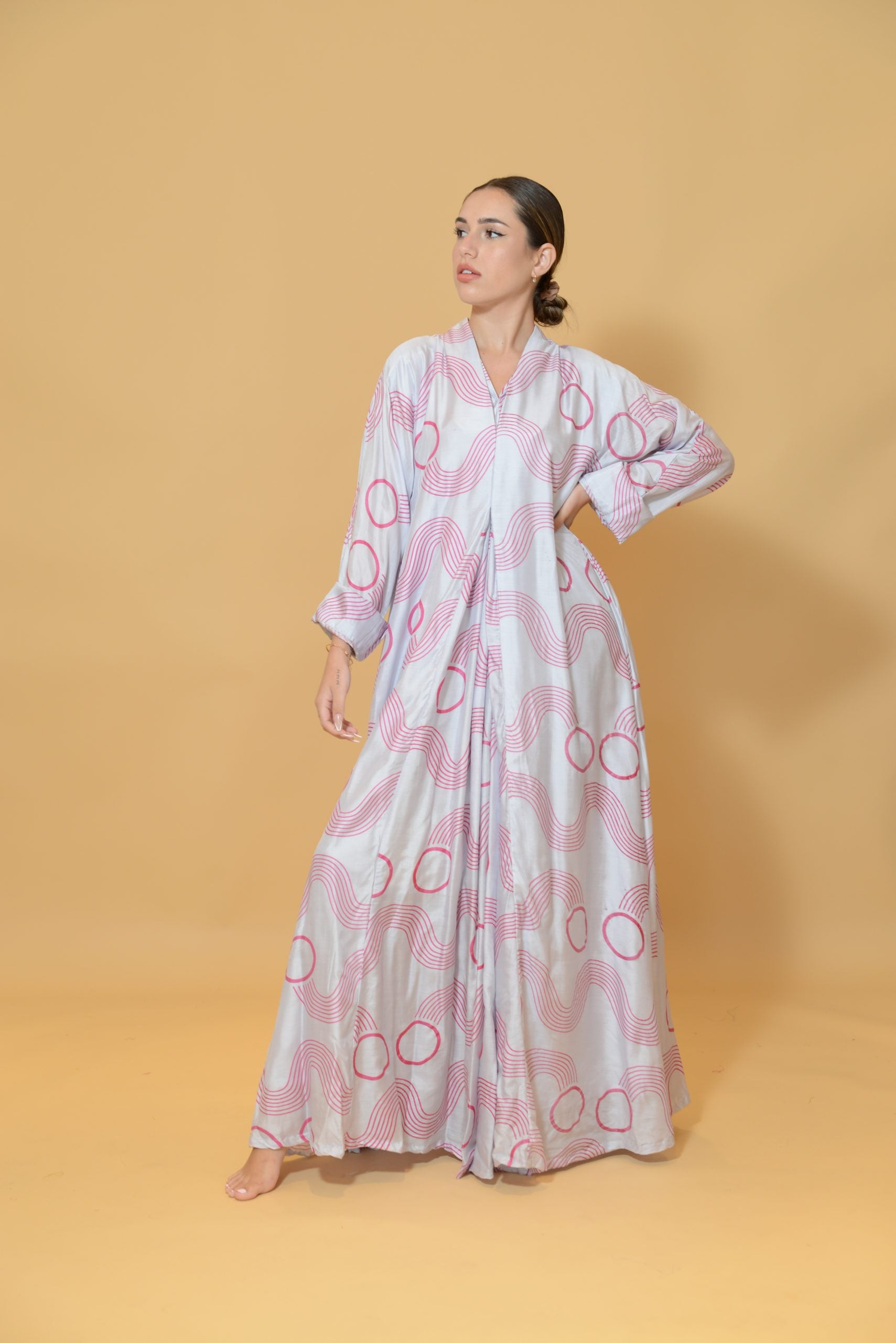 Silk Middle Cut With Sleeves Grey Waves