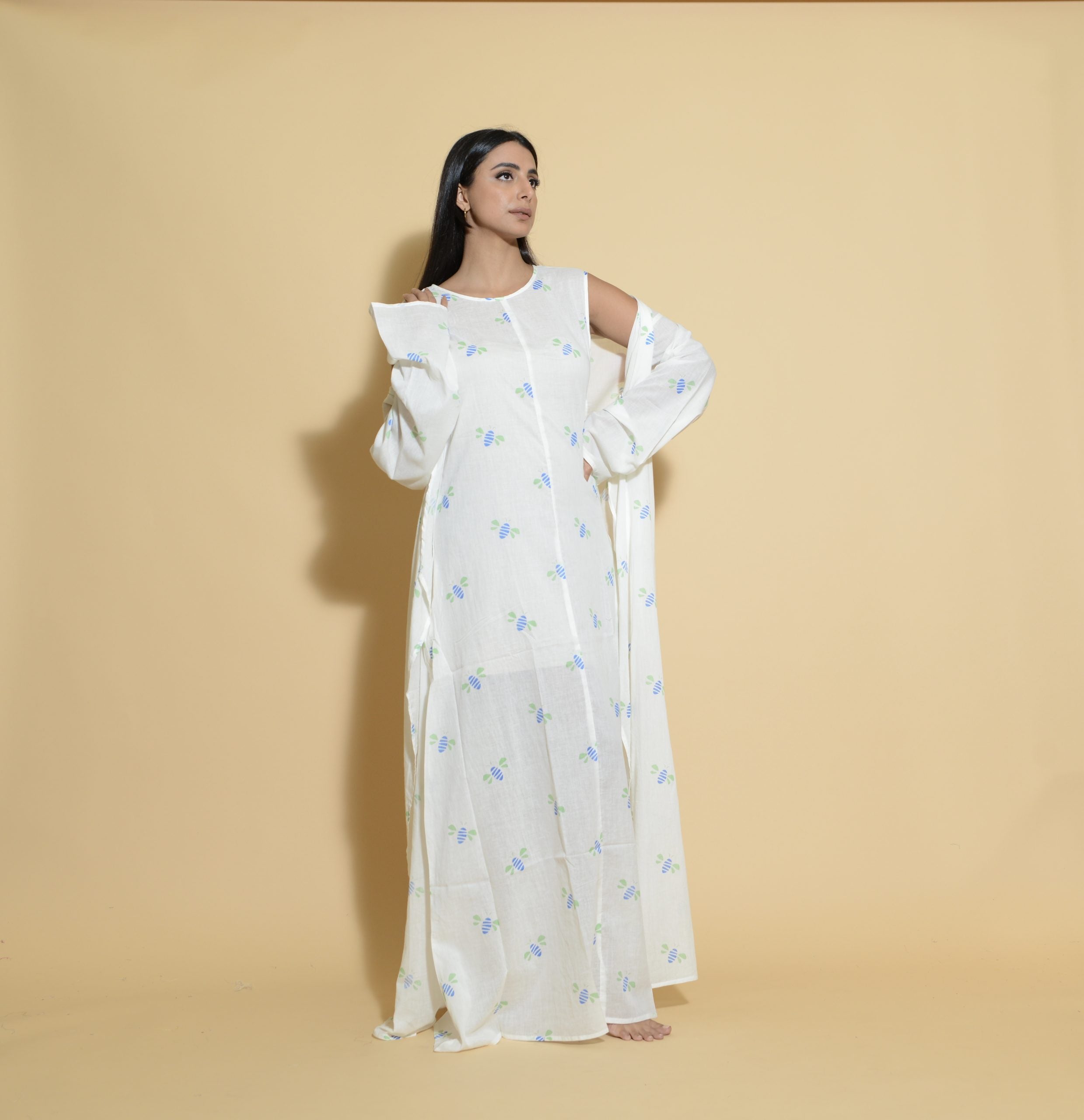 PRINTED 2 PIECE BLUE BEES