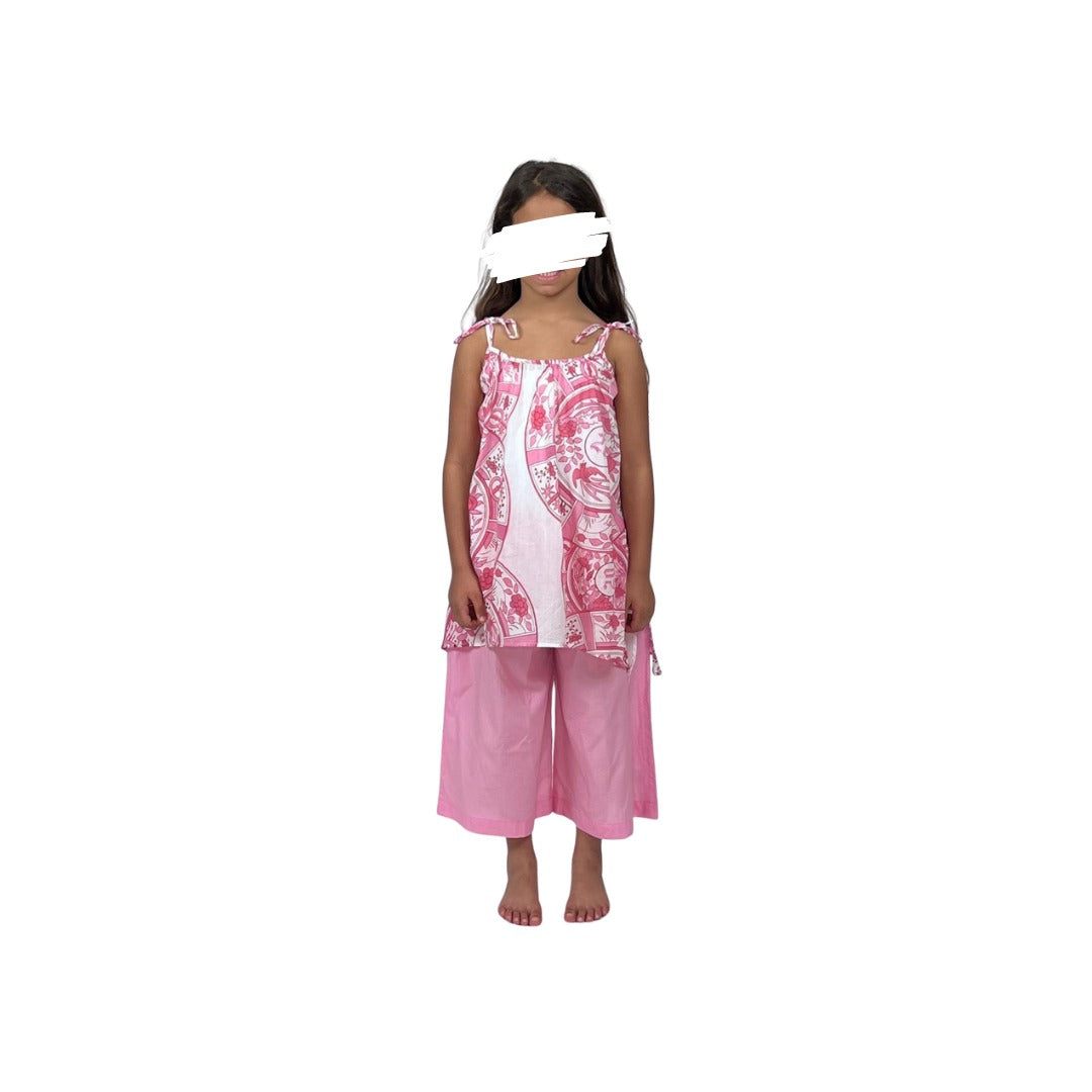 Kids 11- sleeveless +loose pants19B