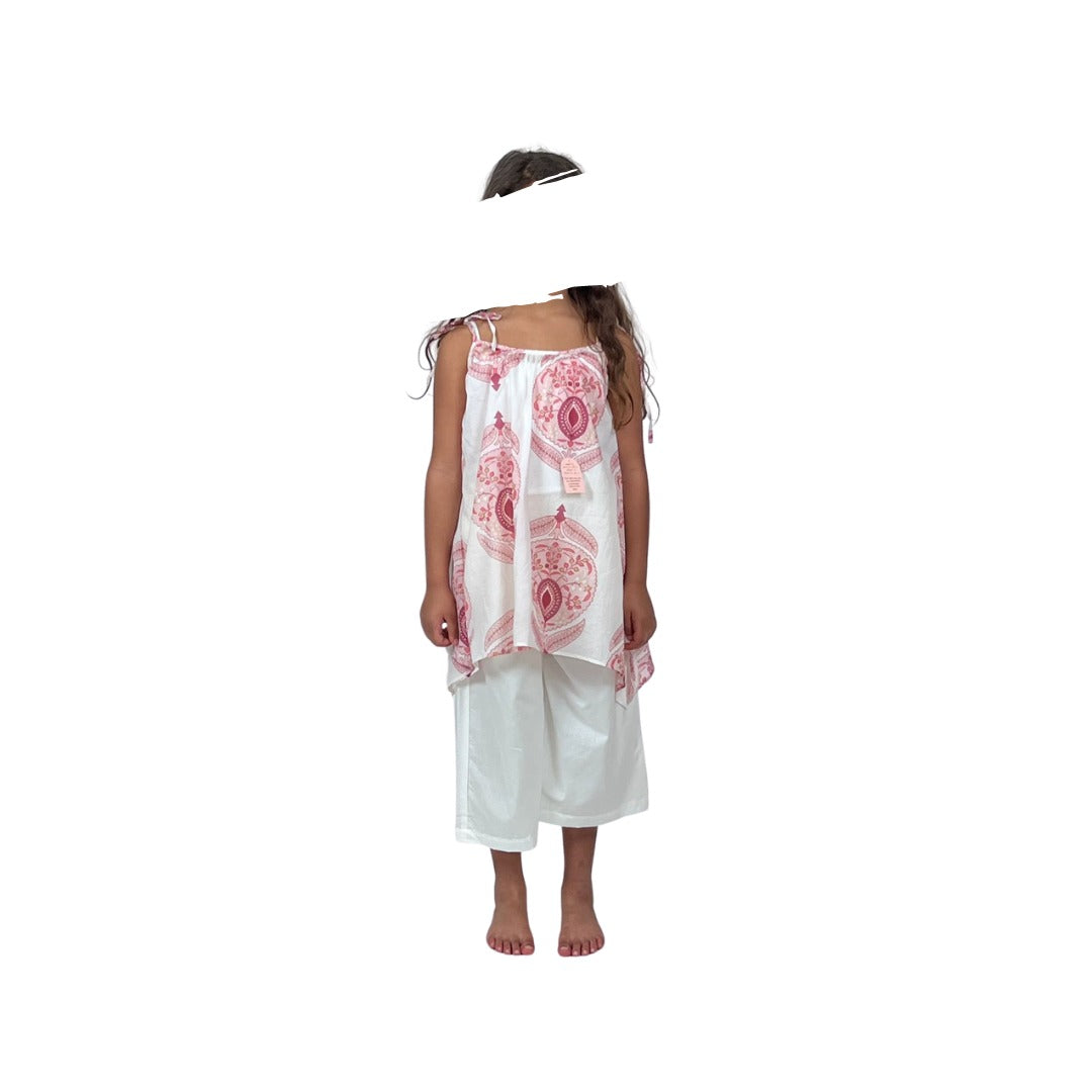 Kids 11- sleeveless +loose pants15A